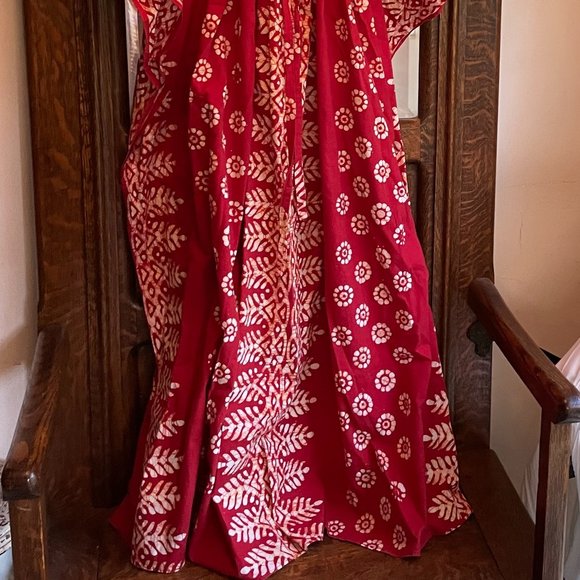 BATIK Red and White Bohemian Cinched Waist Long Maxi Caftan Dress - One Size - Picture 2 of 8